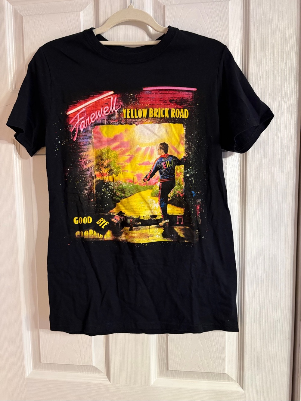 Elton John 2018 Farewell 'Yellow Brick Road' Tour NWOT Size Small